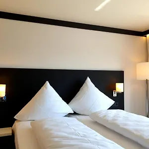 Wue By Wmm Hotel